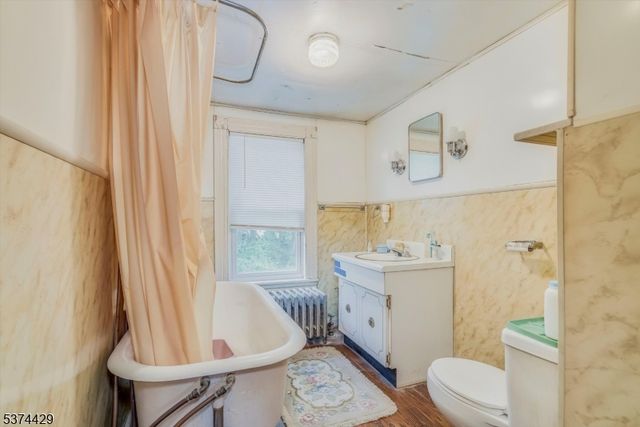 52 Lawnwood Anx, Newton Town, NJ 07860