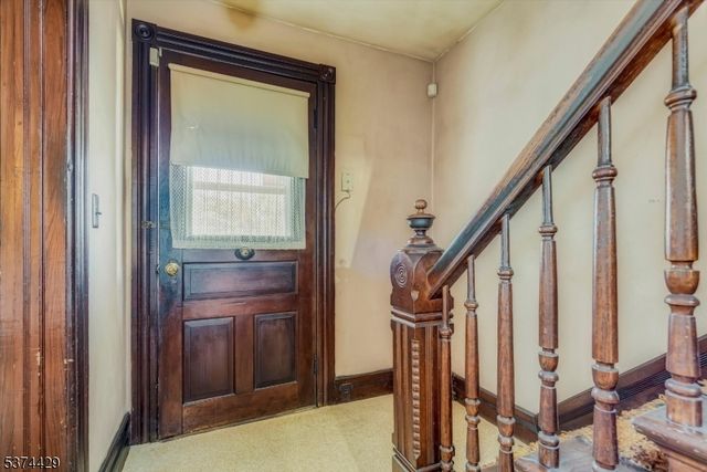 52 Lawnwood Anx, Newton Town, NJ 07860