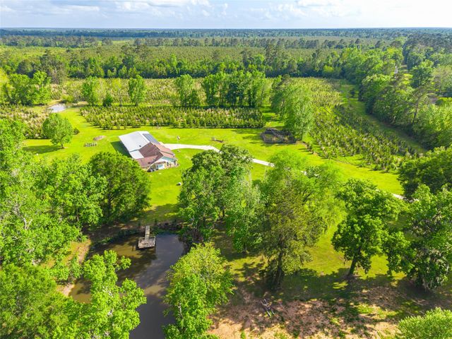 2360 Cr2071, Hull, TX 77564