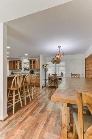 2360 Cr2071, Hull, TX 77564