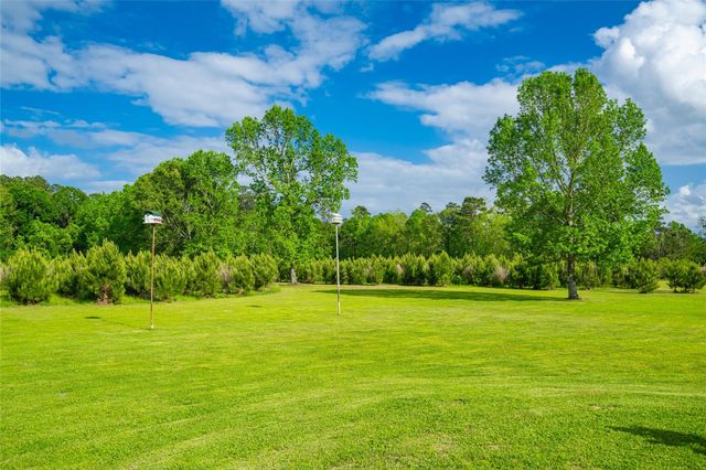 2360 Cr2071, Hull, TX 77564
