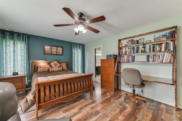 2360 Cr2071, Hull, TX 77564