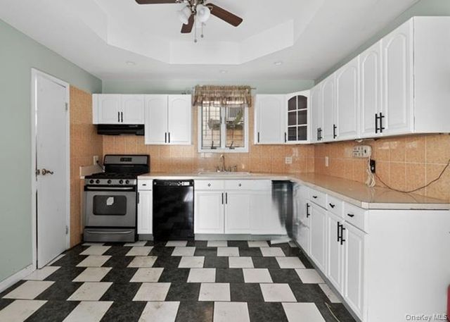 40 MCLAUGHLIN Street, Staten Island, NY 10305