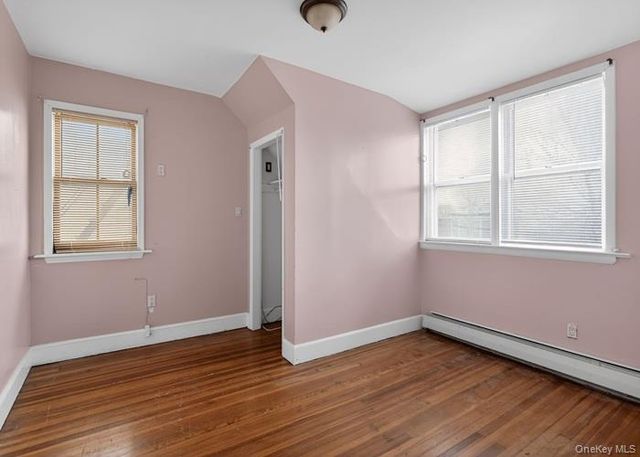 40 MCLAUGHLIN Street, Staten Island, NY 10305