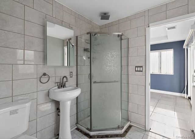 40 MCLAUGHLIN Street, Staten Island, NY 10305