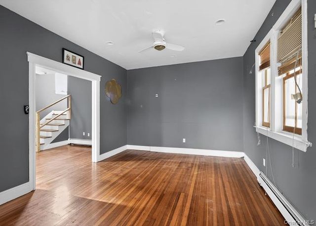 40 MCLAUGHLIN Street, Staten Island, NY 10305