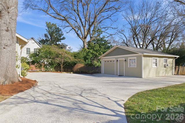 37 W Woodrow Avenue, Belmont, NC 28012