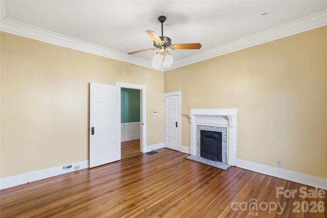 37 W Woodrow Avenue, Belmont, NC 28012