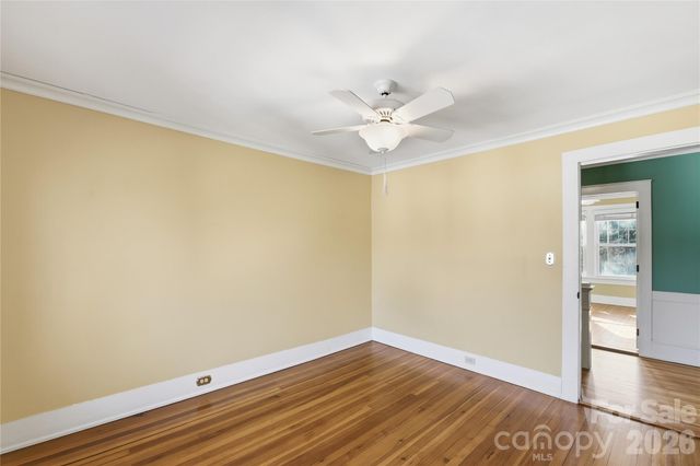 37 W Woodrow Avenue, Belmont, NC 28012