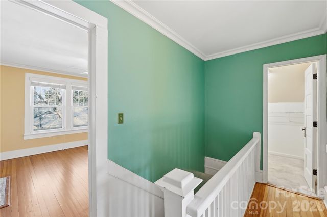 37 W Woodrow Avenue, Belmont, NC 28012