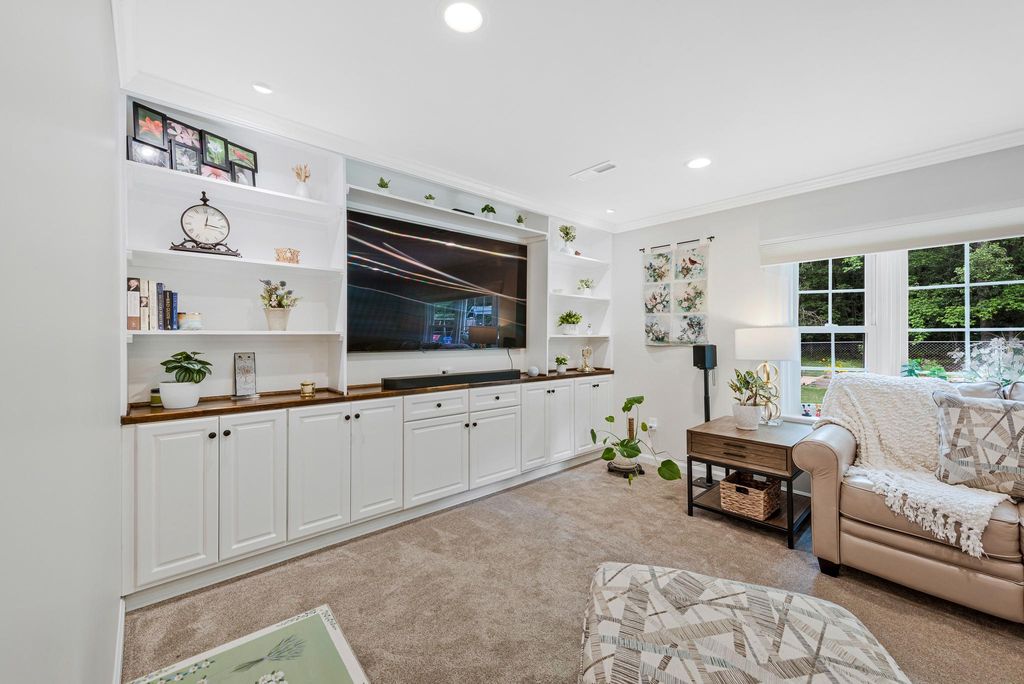 Image 21 of property listing at 15006 NORTHSHIRE PL, Bowie, MD 20716