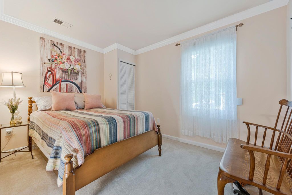 Image 26 of property listing at 15006 NORTHSHIRE PL, Bowie, MD 20716