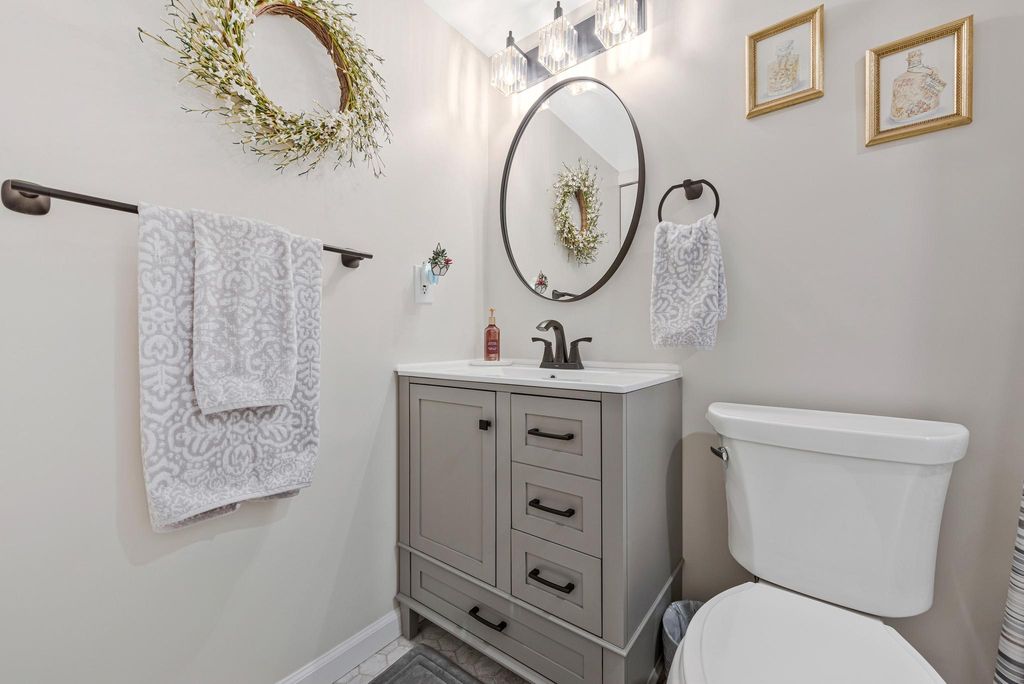 Image 28 of property listing at 15006 NORTHSHIRE PL, Bowie, MD 20716