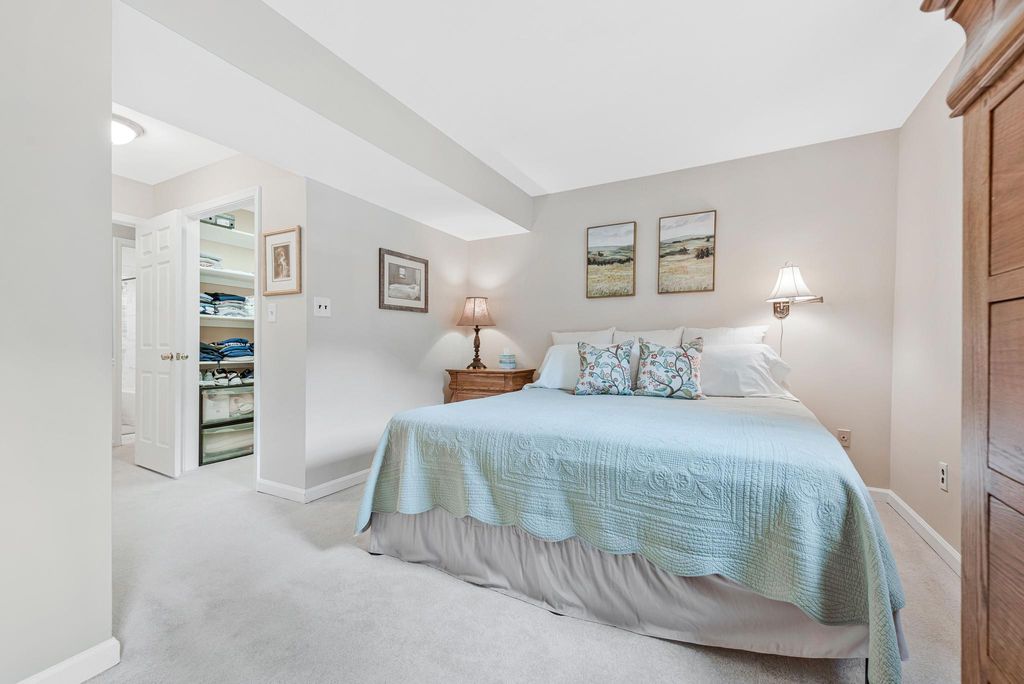 Image 32 of property listing at 15006 NORTHSHIRE PL, Bowie, MD 20716