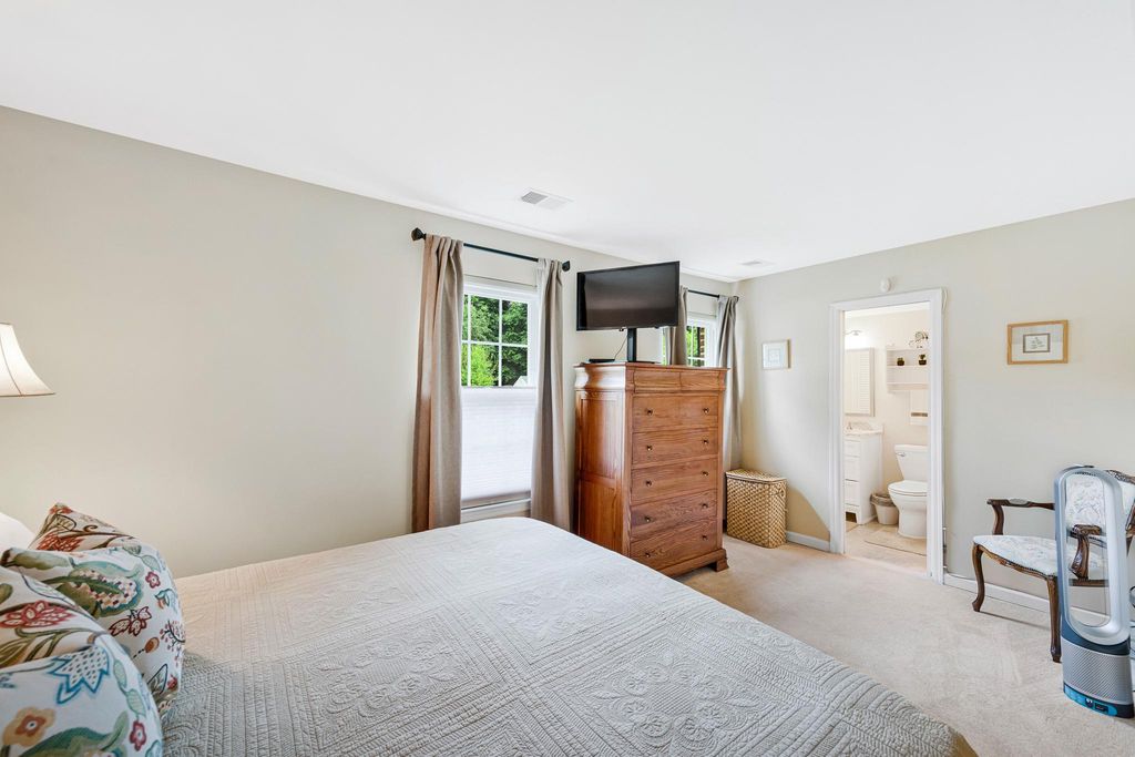 Image 33 of property listing at 15006 NORTHSHIRE PL, Bowie, MD 20716