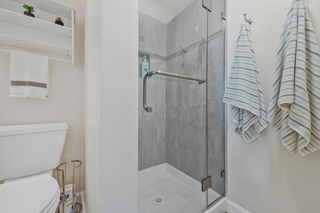 Image 34 of property listing at 15006 NORTHSHIRE PL, Bowie, MD 20716