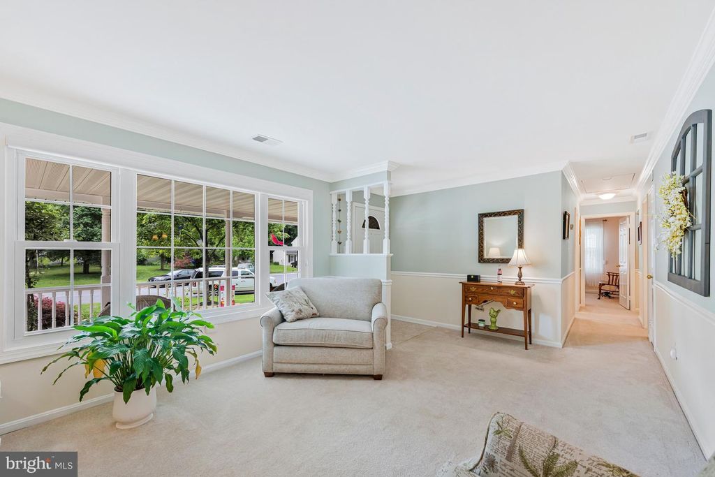 Image 6 of property listing at 15006 NORTHSHIRE PL, Bowie, MD 20716