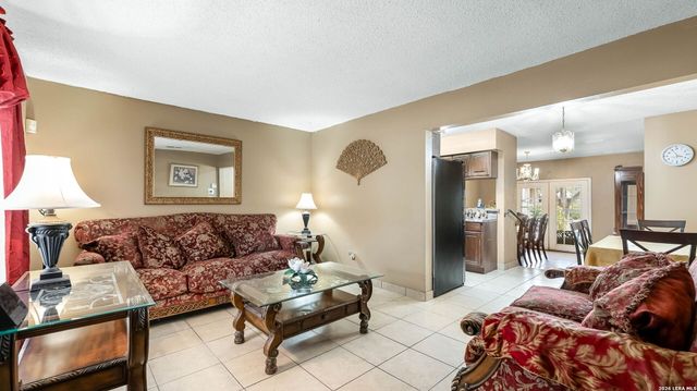 1702 Ann Arbor, San Antonio, TX 78224