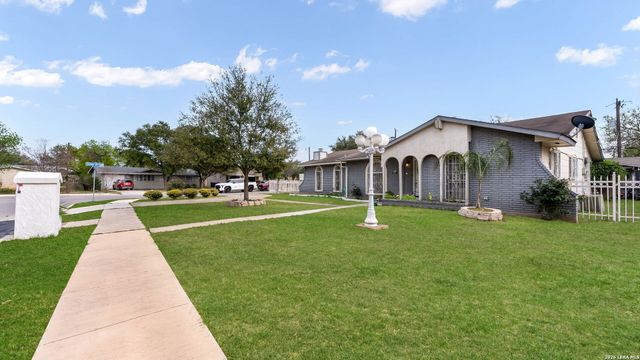 1702 Ann Arbor, San Antonio, TX 78224