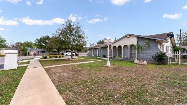 1702 Ann Arbor, San Antonio, TX 78224