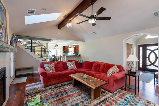 6209 Shadow Mountain DR, Austin, TX 78731