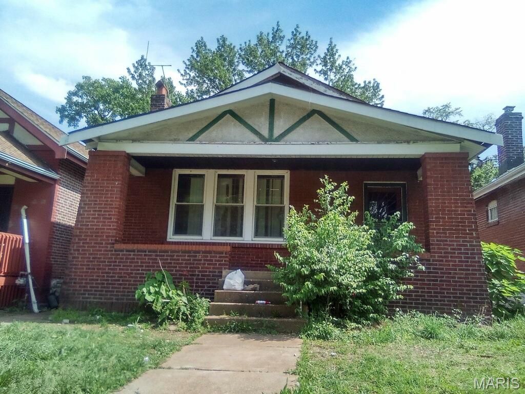 5358 Ruskin Avenue, St Louis, MO 63115