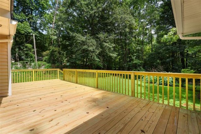 419 Marcella Avenue, Sharpsburg, GA 30277