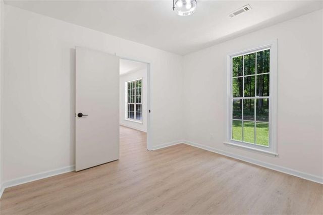 419 Marcella Avenue, Sharpsburg, GA 30277