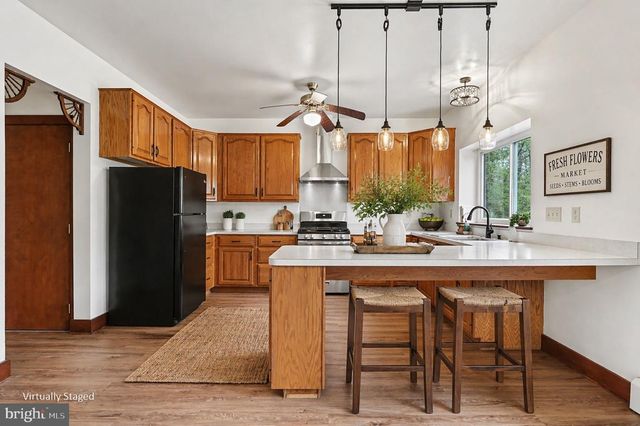 204 BULLFROG RD, Gettysburg, PA 17325