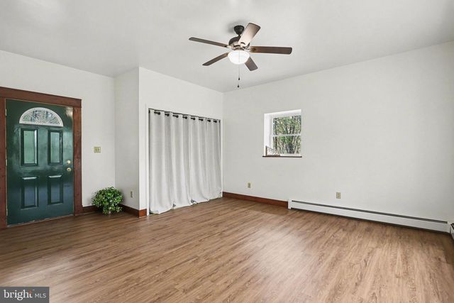 204 BULLFROG RD, Gettysburg, PA 17325