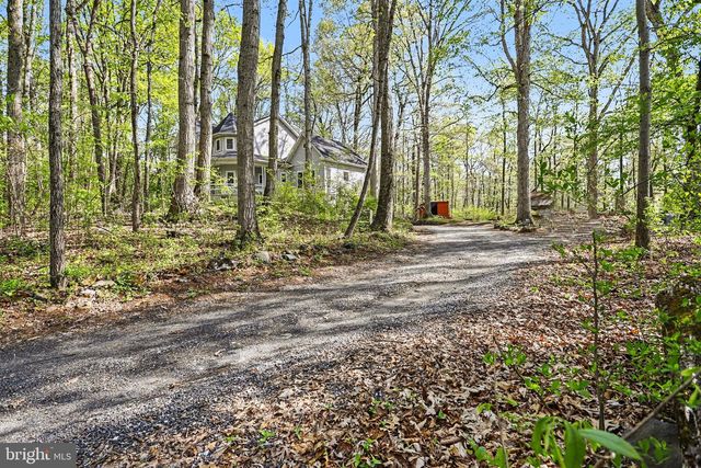 204 BULLFROG RD, Gettysburg, PA 17325