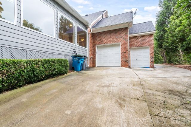 9263 Egret Ridge, Belmont, NC 28012