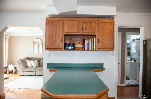 9706 Sterling Avenue, Allen Park, MI 48101
