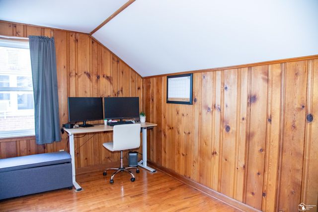 9706 Sterling Avenue, Allen Park, MI 48101