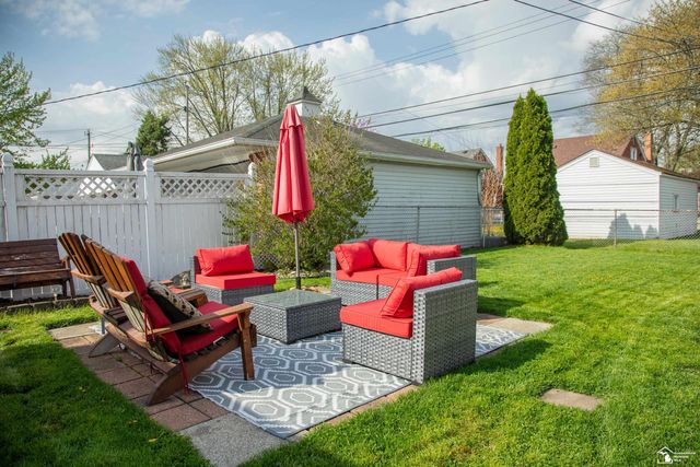 9706 Sterling Avenue, Allen Park, MI 48101