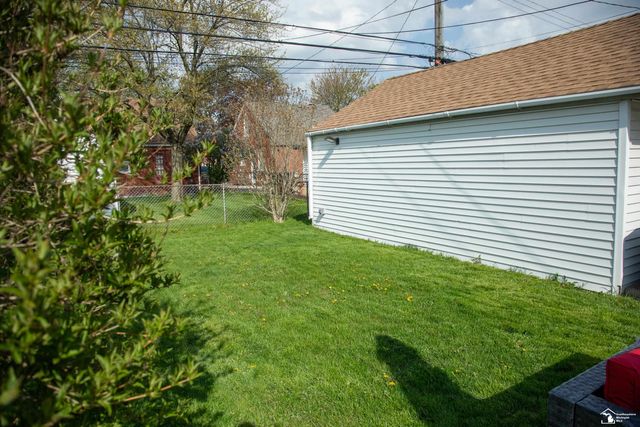 9706 Sterling Avenue, Allen Park, MI 48101