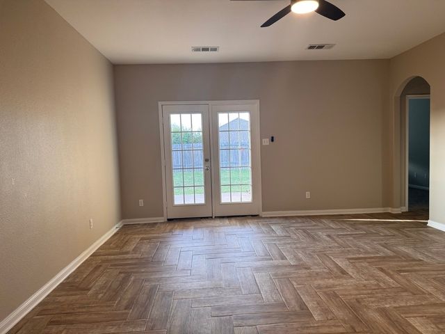 231 Lamont Road, Anna, TX 75409