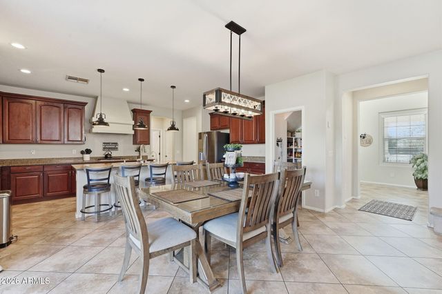 1877 S SUNNYVALE Avenue, Gilbert, AZ 85295