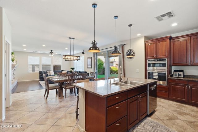 1877 S SUNNYVALE Avenue, Gilbert, AZ 85295