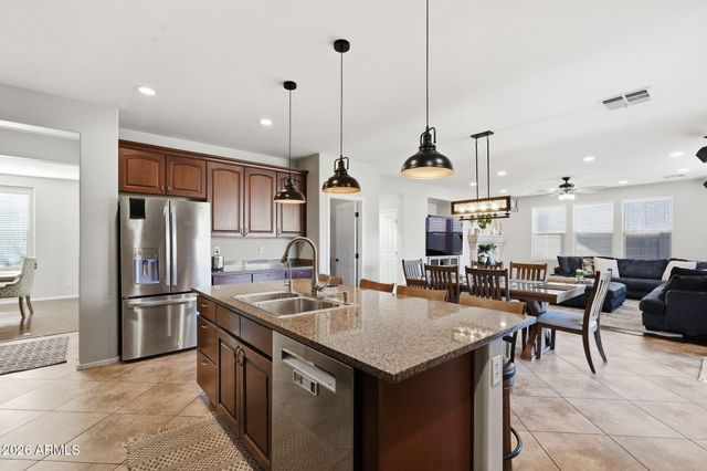 1877 S SUNNYVALE Avenue, Gilbert, AZ 85295