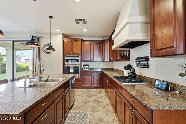 1877 S SUNNYVALE Avenue, Gilbert, AZ 85295