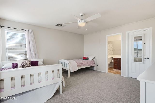 1877 S SUNNYVALE Avenue, Gilbert, AZ 85295