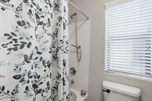 1877 S SUNNYVALE Avenue, Gilbert, AZ 85295