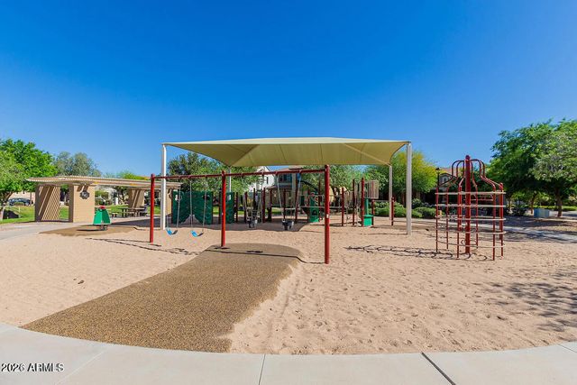 1877 S SUNNYVALE Avenue, Gilbert, AZ 85295