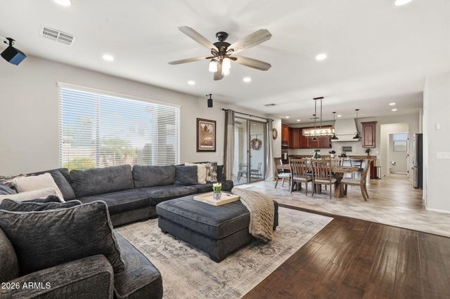 1877 S SUNNYVALE Avenue, Gilbert, AZ 85295