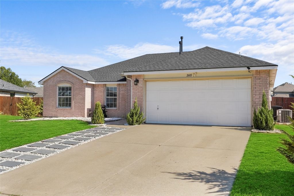 2603 Clark Drive, Corinth, TX 76210 — photo 2