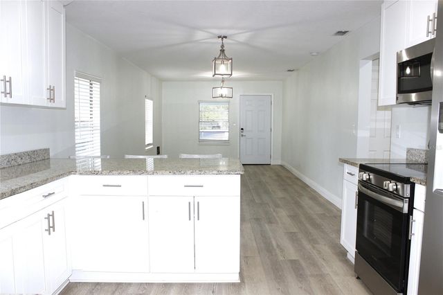 1302 E 33RD AVENUE, Tampa, FL 33603