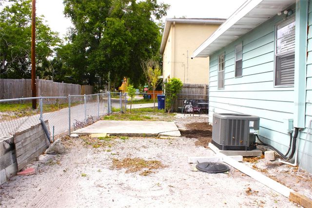 1302 E 33RD AVENUE, Tampa, FL 33603