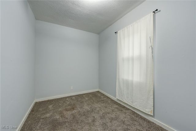 5678 Hamlet Avenue, Cleveland, OH 44127