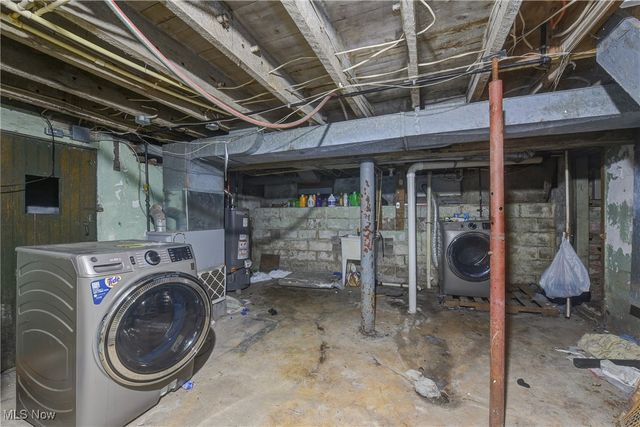 5678 Hamlet Avenue, Cleveland, OH 44127